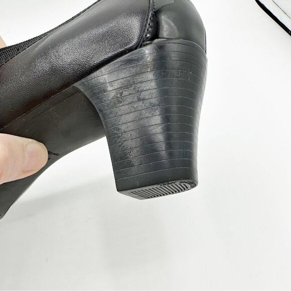 Munro Black Leather and Patent "Odette" Cap Toe Pumps Heels Sz Comfort 7.5M - Picture 8 of 16